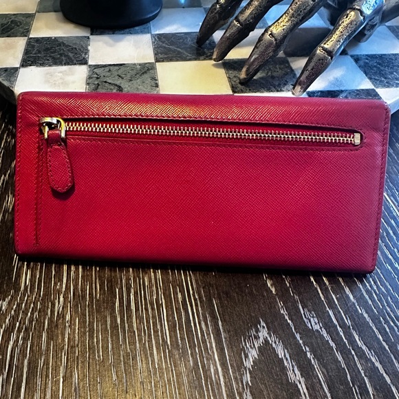 Prada Saffiano Leather Wallet in Peonia Raspberry - Picture 4 of 13
